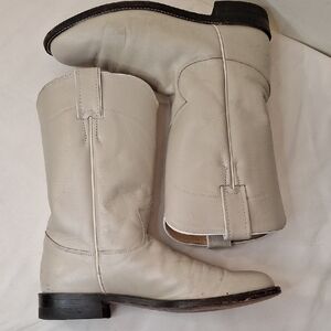 Justin Women's Cream Color Leather Western Boots. Lightly Worn.